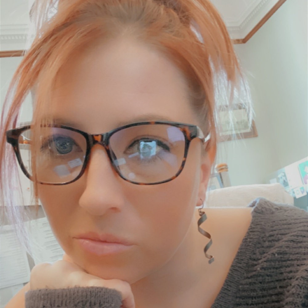 Meet your Posher, Jenn